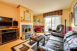 132 Rue Desjardins  Sainte-Agathe-Des-Monts, QC J8C 2W9