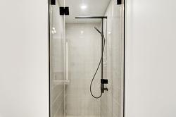 Ensuite bathroom - 