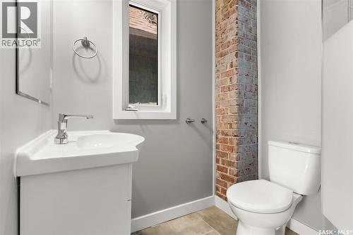 2358 Montreal Street, Regina, SK - Indoor Photo Showing Bathroom