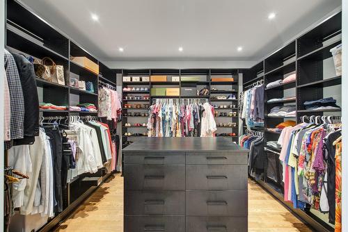 Penderie (Walk-in) - 1211 Rue Des Souchets, Sainte-Adèle, QC - Indoor With Storage