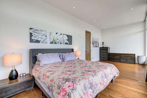 Chambre à coucher - 1211 Rue Des Souchets, Sainte-Adèle, QC - Indoor Photo Showing Bedroom