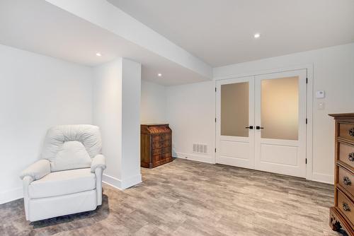 Boudoir - 1211 Rue Des Souchets, Sainte-Adèle, QC - Indoor