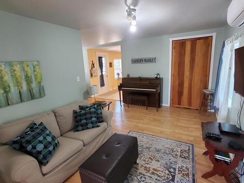 273 Main Street, Parrsboro, NS 