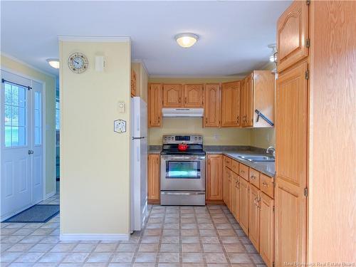 18 Cahill Rd, Beechwood, NB 