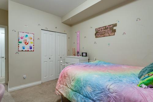 1211-3833 Brown Road, West Kelowna, BC - Indoor Photo Showing Bedroom