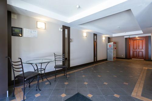 1211-3833 Brown Road, West Kelowna, BC - Indoor