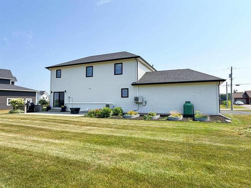 42 Mcgregor Drive, Stratford, PE 