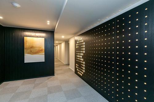 Hall d'entrée/Vestibule - 302-5265 Rue Mackenzie, Montréal (Côte-Des-Neiges/Notre-Dame-De-Grâce), QC - Indoor Photo Showing Other Room