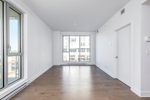 Salon - 302-5265 Rue Mackenzie, Montréal (Côte-Des-Neiges/Notre-Dame-De-Grâce), QC - Indoor Photo Showing Other Room