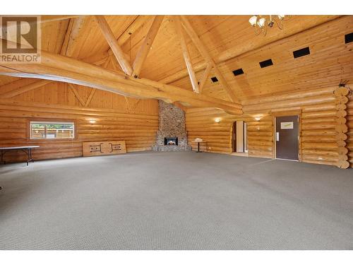 5485 Lac Le Jeune Road Unit# 7, Kamloops, BC - Indoor Photo Showing Garage