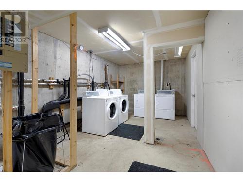 5485 Lac Le Jeune Road Unit# 7, Kamloops, BC - Indoor Photo Showing Laundry Room
