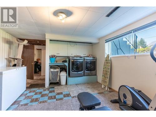 207 Ash Street, Ashcroft, BC - Indoor Photo Showing Laundry Room