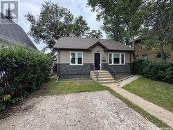 439 Qu'appelle STREET  Weyburn, SK S4H 0R3