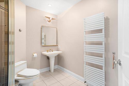 Bathroom - 851  - 853 Ch. Morgan, Saint-Adolphe-D'Howard, QC - Indoor Photo Showing Bathroom