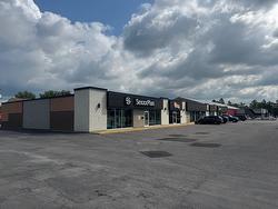 693  - 727 Rue St-Jacques  Saint-Jean-Sur-Richelieu, QC J3B 8M3