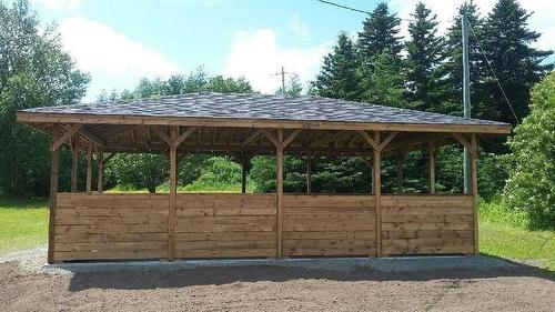 13 Bank Road, Eastport, NL 