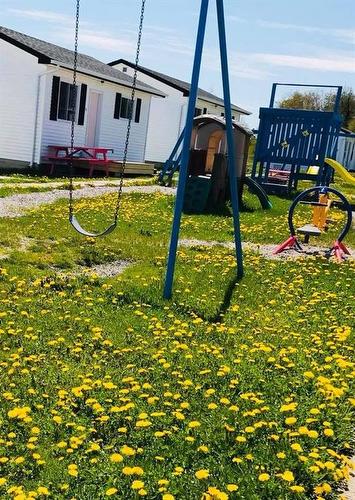 13 Bank Road, Eastport, NL 