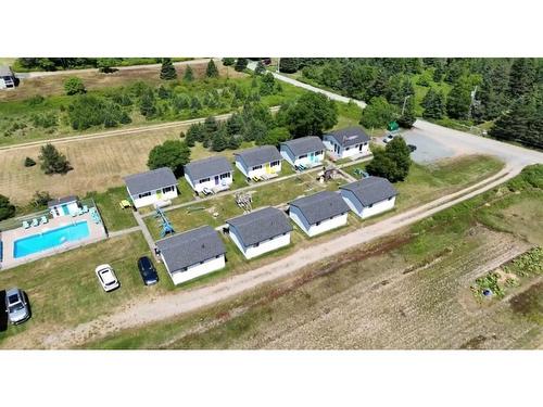 13 Bank Road, Eastport, NL 
