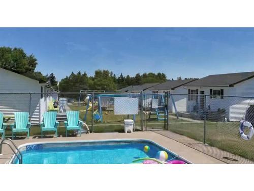 13 Bank Road, Eastport, NL 