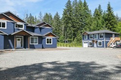 2390 Barbara Rd  Courtenay, BC V9J 1L9