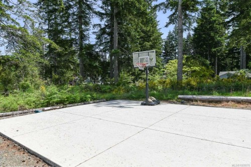 2390 Barbara Rd, Courtenay, BC 