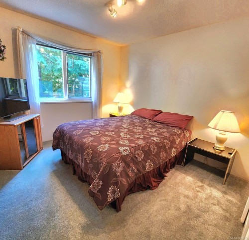 11267 Lakeshore Rd, Port Alberni, BC 