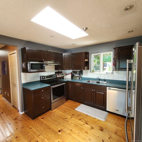 11267 Lakeshore Rd, Port Alberni, BC 