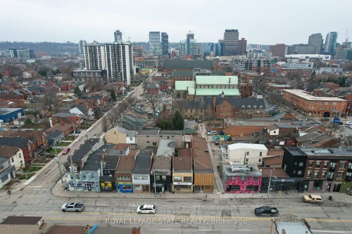 18 Barton Street E, Hamilton, ON - Outdoor With View