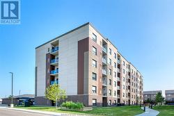 728 BROWNSTONE DRIVE Unit# 406  Lakeshore, ON N9K 0C4