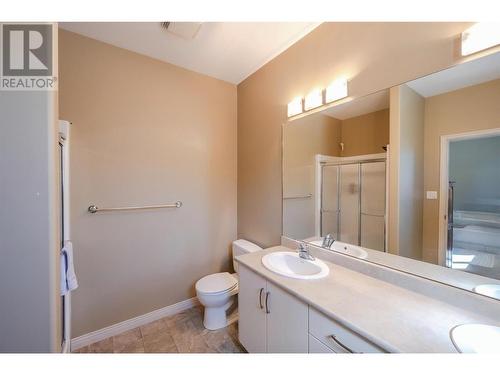 Ensuite - 6679 Oxbow Crescent, Oliver, BC - Indoor Photo Showing Bathroom