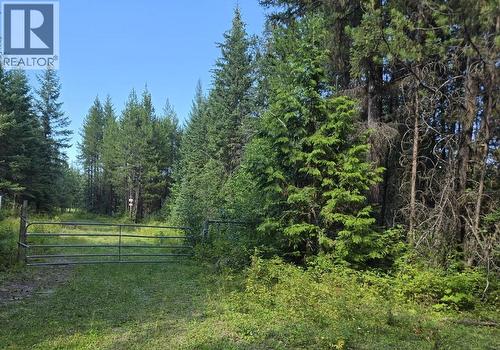 Main gate - 3680 Miller Lake Fsr Forest, Falkland, BC 
