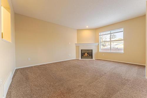 22-1920 Hugh Allan Drive, Kamloops, BC - Indoor With Fireplace