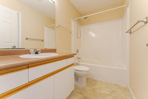 20-1920 Hugh Allan Drive, Kamloops, BC - Indoor Photo Showing Bathroom