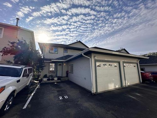 20-1920 Hugh Allan Drive, Kamloops, BC - Outdoor