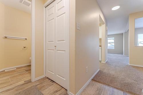 20-1920 Hugh Allan Drive, Kamloops, BC - Indoor Photo Showing Other Room