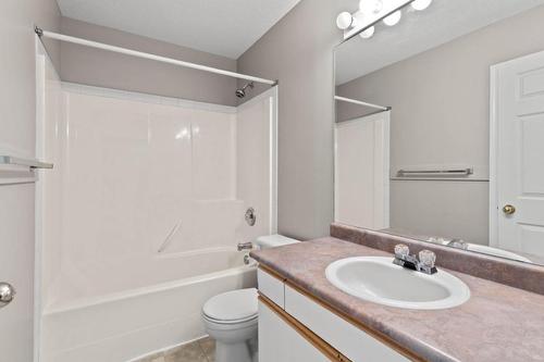 25-1920 Hugh Allan Drive, Kamloops, BC - Indoor Photo Showing Bathroom