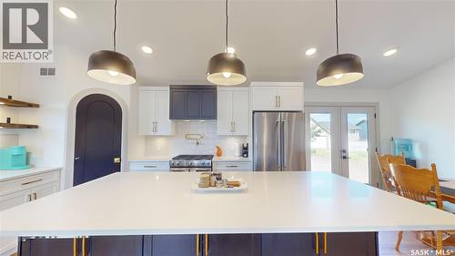 209 Willow Crescent, Waldheim, SK - Indoor Photo Showing Kitchen With Upgraded Kitchen