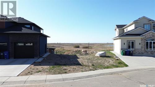 647 Bolstad Turn, Saskatoon, SK 