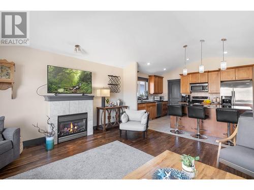 3284 Redecopp Court, Lake Country, BC - Indoor Photo Showing Living Room With Fireplace