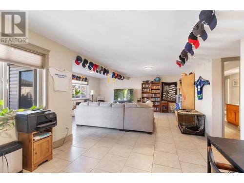 3284 Redecopp Court, Lake Country, BC - Indoor