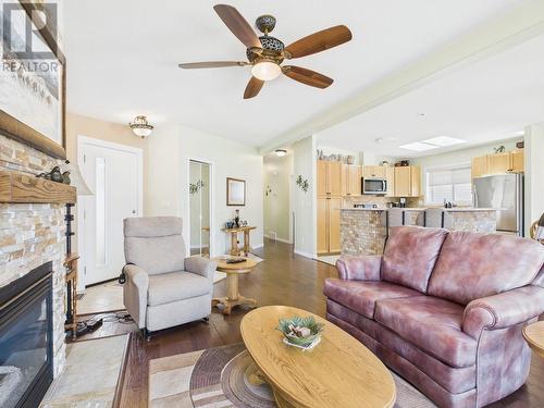 9400 115Th Street Unit# 45, Osoyoos, BC - Indoor Photo Showing Living Room With Fireplace