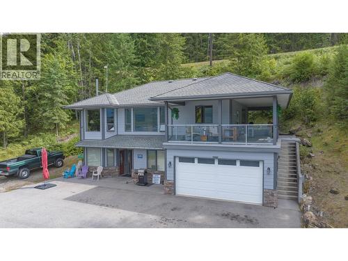 1710 6 Highway, Nakusp, BC - Outdoor