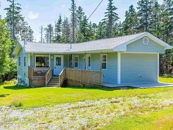 20 Howard Stevens Walk  Clam Harbour, NS B0J 2L0