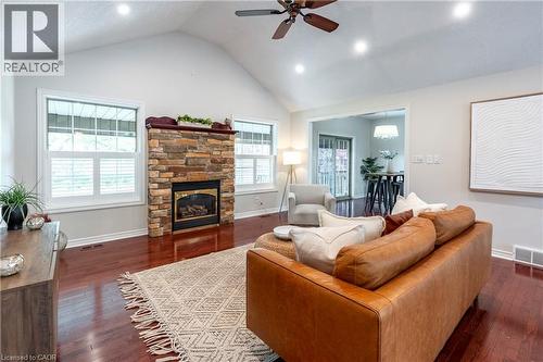 632 Bayhampton Crescent, Waterloo, ON - Indoor Photo Showing Living Room With Fireplace
