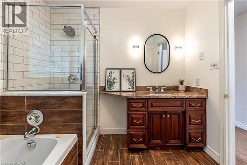 632 Bayhampton Crescent, Waterloo, ON - Indoor Photo Showing Bathroom