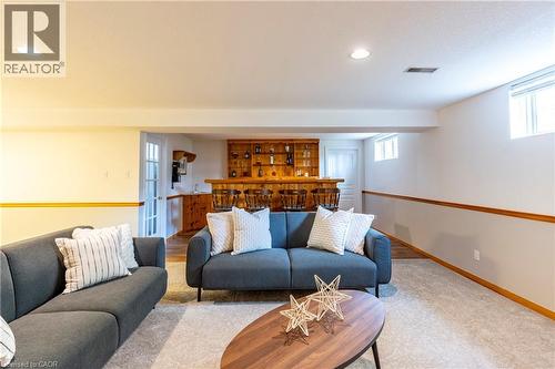 632 Bayhampton Crescent, Waterloo, ON - Indoor Photo Showing Living Room