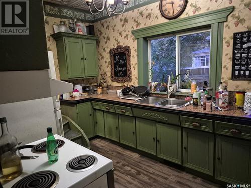 303 Edward Street, Radisson, SK - Indoor Photo Showing Kitchen With Double Sink