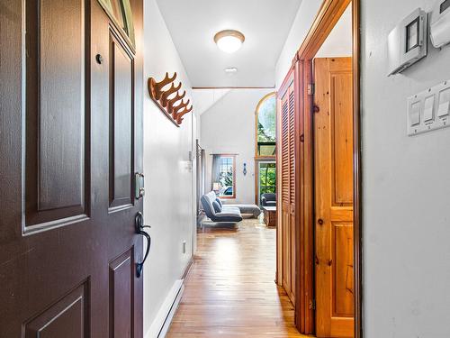 Hall d'entrée/Vestibule - 101 Ch. Dainava, Mille-Isles, QC - Indoor Photo Showing Other Room