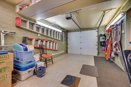 Garage - 690 Ch. Notre-Dame, Sainte-Adèle, QC - Indoor Photo Showing Garage