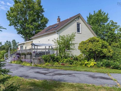 18665 Highway 103, Middlewood, NS 